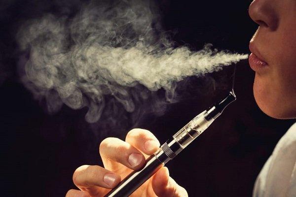 افزایش 7 برابری کرونا در بین طرفداران سیگارهای الکتریکی