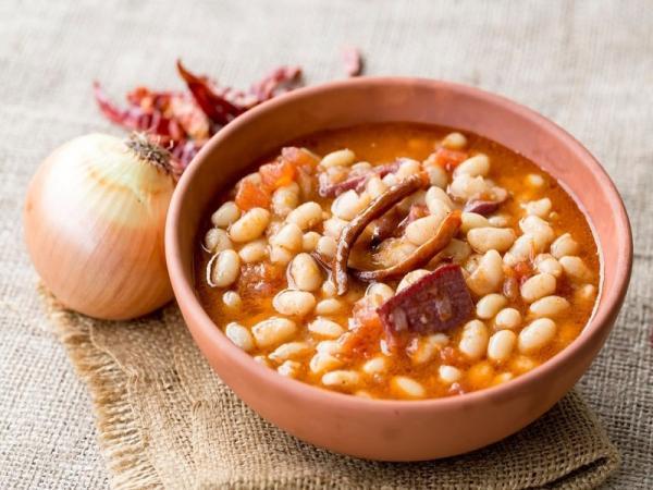 طرز تهیه خورش لوبیا سفید (آق لوبیا) لعابدار و لذیذ به روش طرز تهیه خورش لوبیا سفید (آق لوبیا) لعابدار و لذیذ به روش ارومیه ای ها