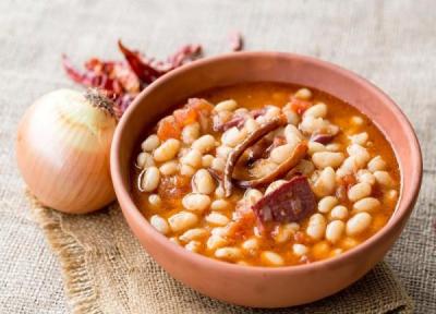 طرز تهیه خورش لوبیا سفید (آق لوبیا) لعابدار و لذیذ به روش ارومیه ای ها